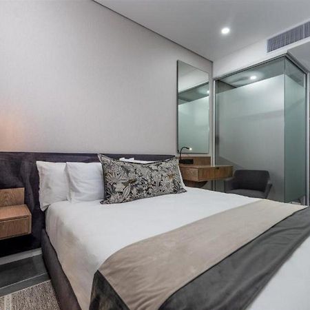 Reserved Suites Illovo Johannesburg Exterior foto