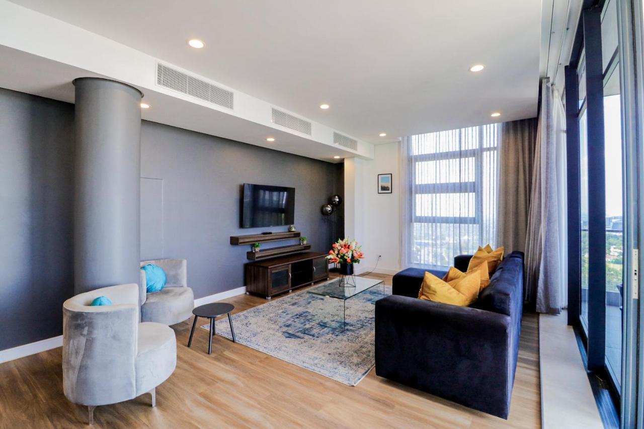 Reserved Suites Illovo Johannesburg Exterior foto