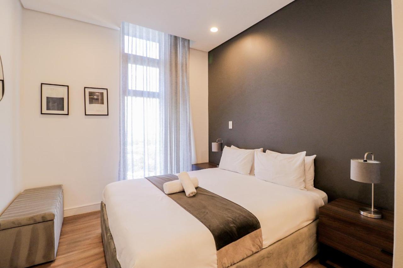 Reserved Suites Illovo Johannesburg Exterior foto